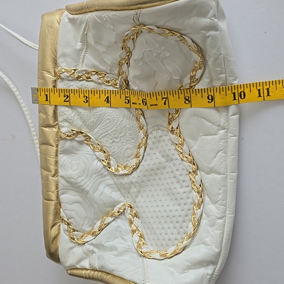 Vintage 1980s Hala Genuine Leather Crossbody Embossed Leather Bag Clutch Gold - Picture 14 of 17